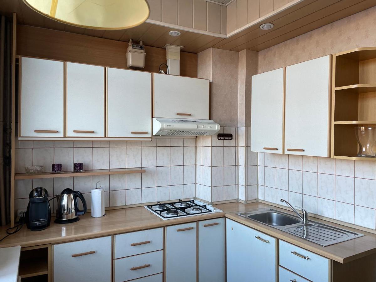 A Cozy Apartment With A Wonderful View Of The River In The Old Town Of Вилнюс Екстериор снимка